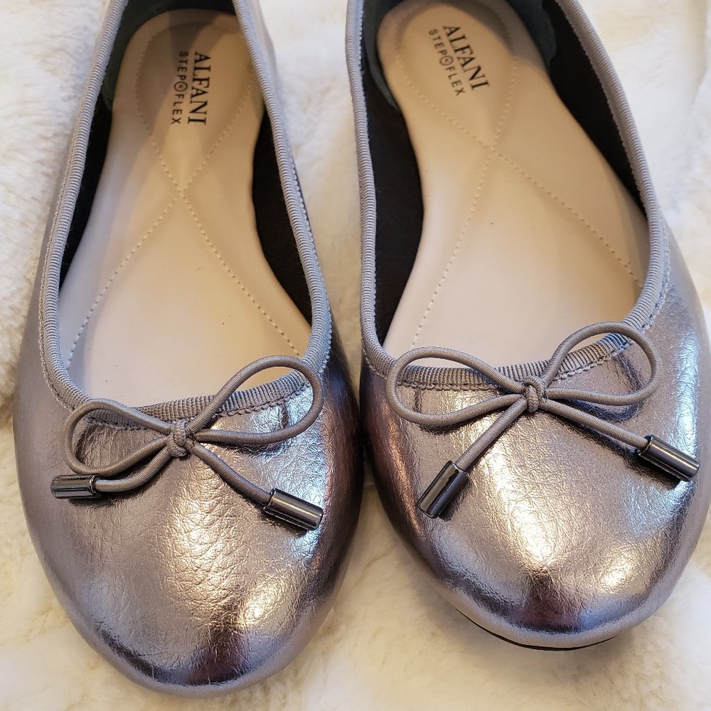 Alfani silver flats